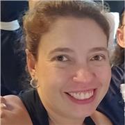 Professora de história, com experiência em turmas do fundamental II e ensino médio